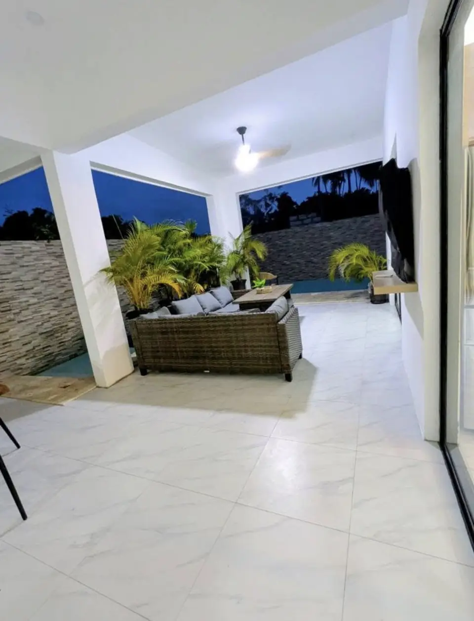 Terrasse en soirée
